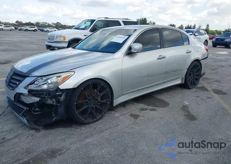 2013 Hyundai Genesis 3.8 z USA, uszkodzony, nr VIN KMHGC4DD8DU225531